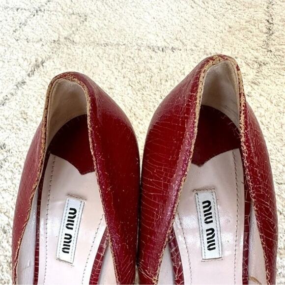 Miu Miu Cracked Effect Red Leather Pumps High Heels Size IT 40.5 / US 10.5 - Picture 8 of 15